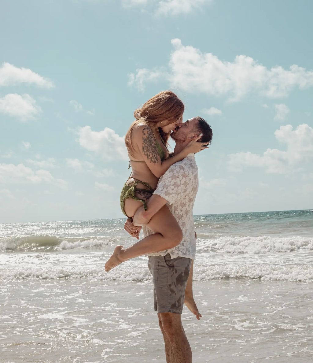 Intimate beach couples photoshoot in Tulum